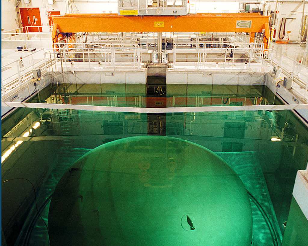 A nuclear reactor pool in the now-closed Barsebäck Kraft nuclear power plant in Sweden. Photo by Knut-Erik Helle.